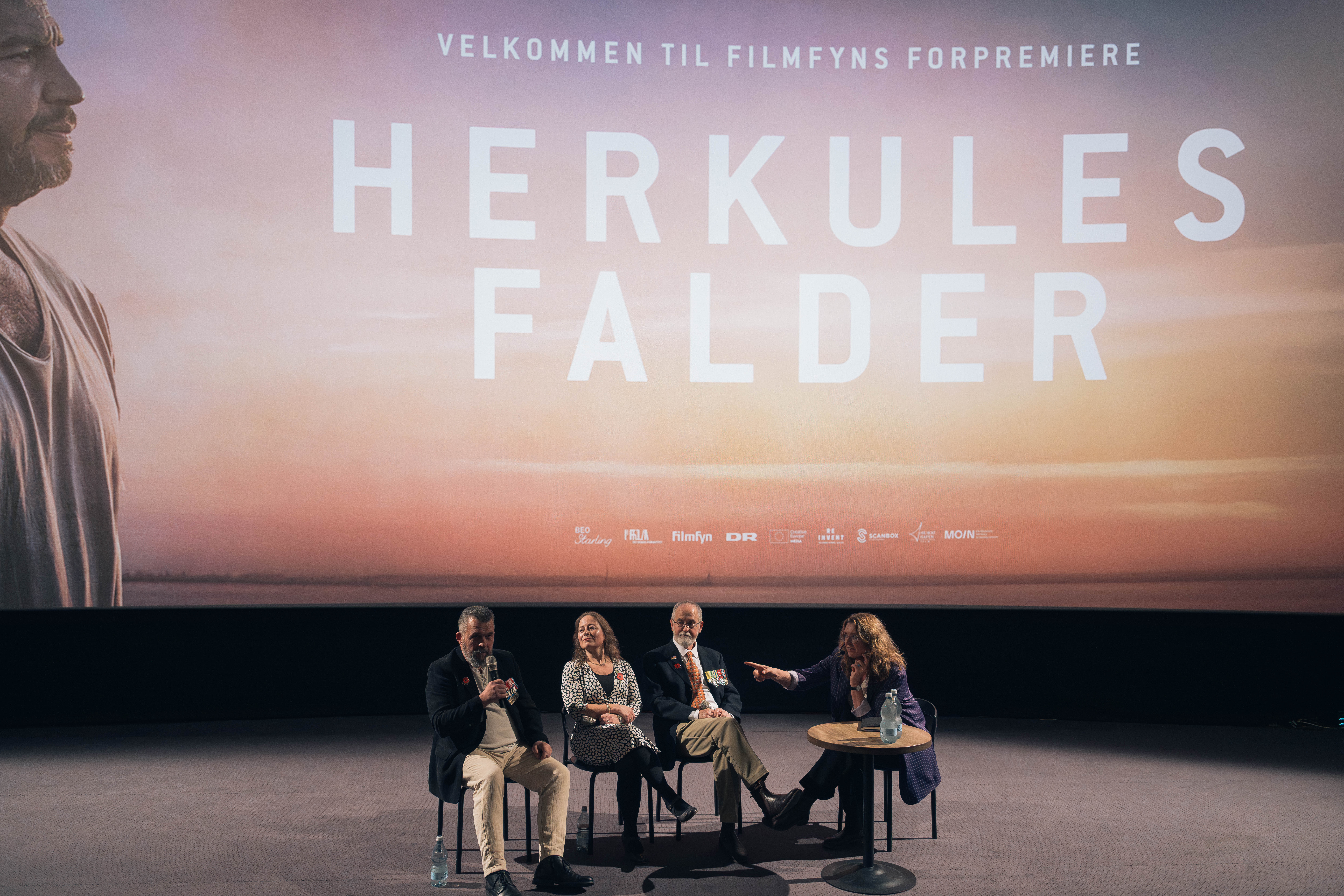 Read more about the article HERKULES FALDER: Virkelighed og fiktion smelter sammen på Strynø